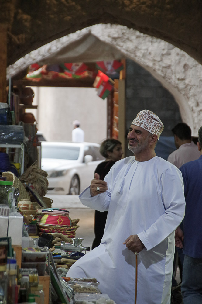 Souq in Nizwa Oman. Ein tolles Reiseziel auch mit dem Mietwagen